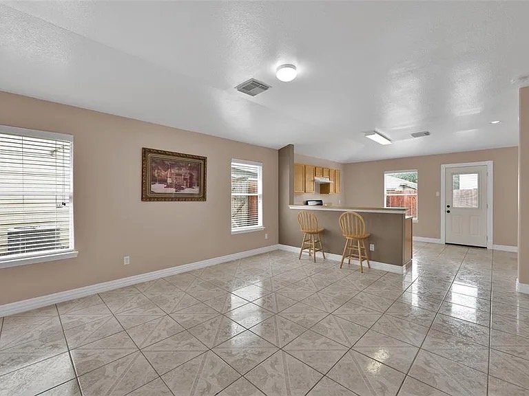 Building Photo - 731 Remwick Dr