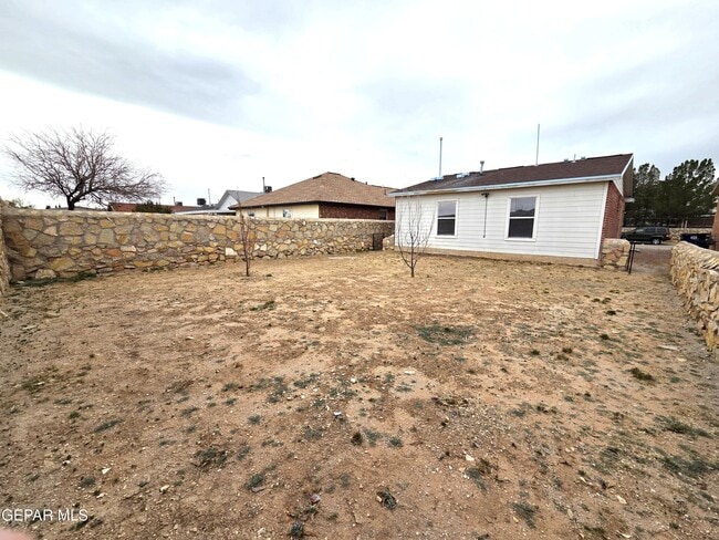 Building Photo - 3856 Tierra Alamo Dr