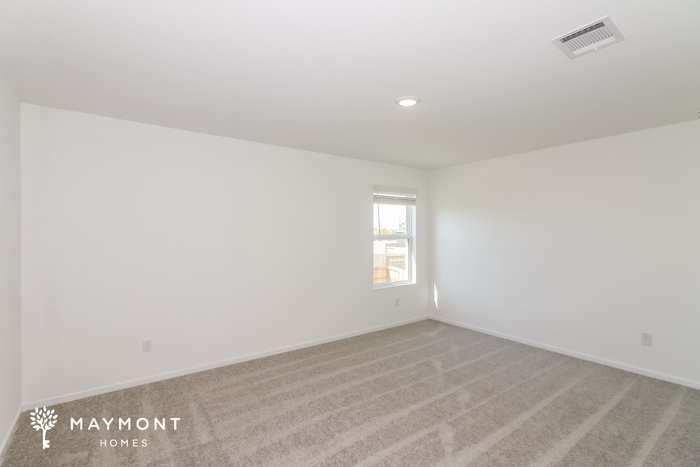 Building Photo - 3053 Fantasy Ter Dr