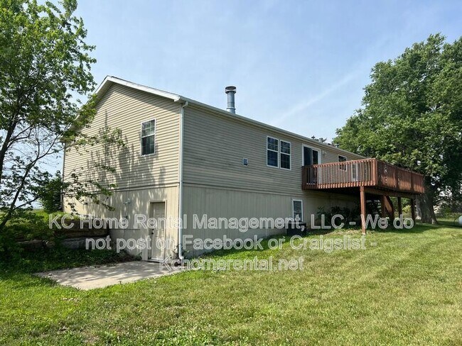 Building Photo - 10850 W 207th St