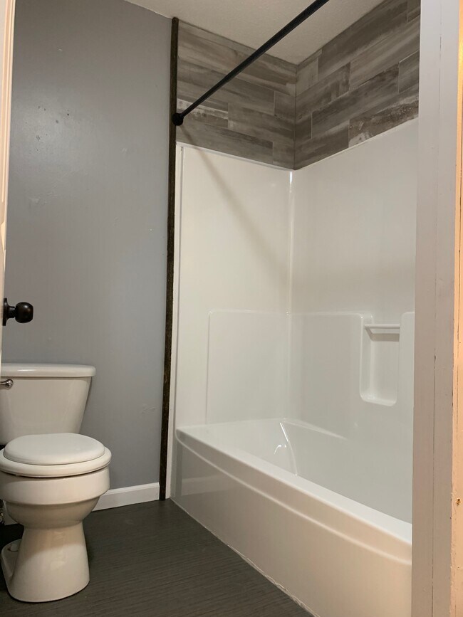 Master Bathroom - 409 State St E