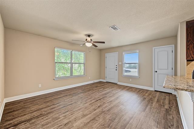 Building Photo - 3216 S Cherry Ln
