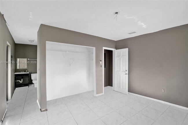 Building Photo - 28640 SW 146th Ave