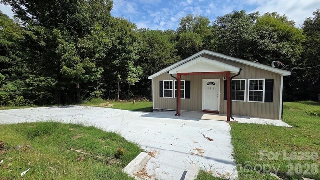 Building Photo - 151 Swink St SW