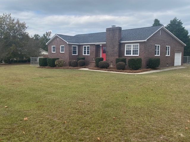 Large Farmhouse Type Home - 1050 Rawl Rd