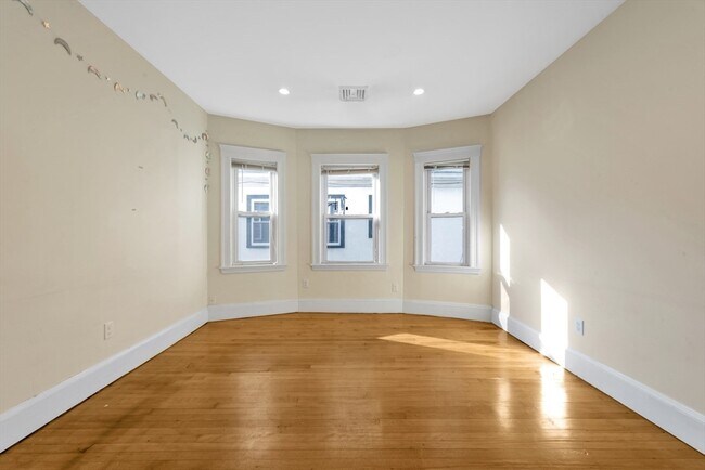 Building Photo - 299-301 Alewife Brook Pkwy