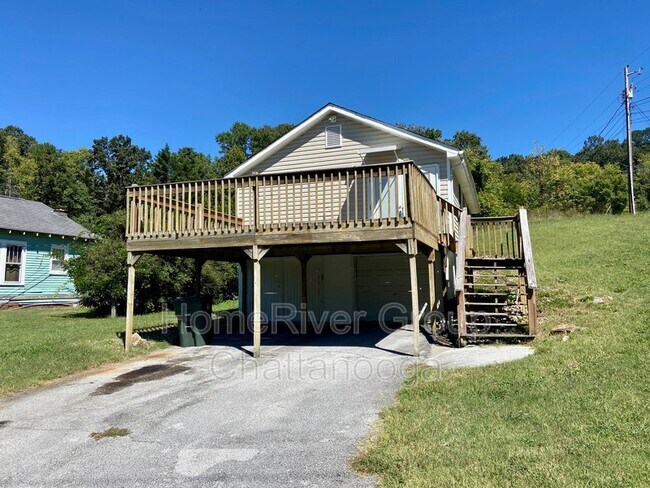 Building Photo - 5870 Grubb Rd