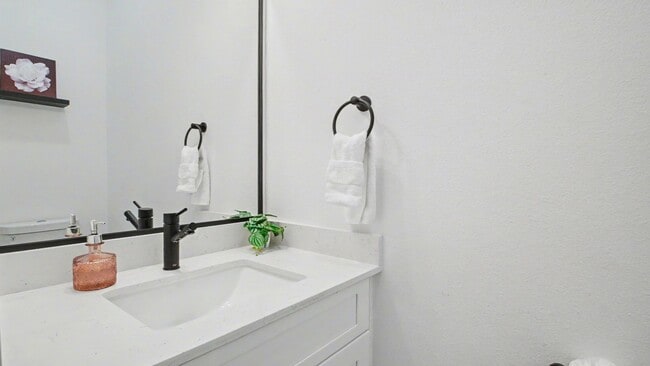 Building Photo - 2802 Tierwester St