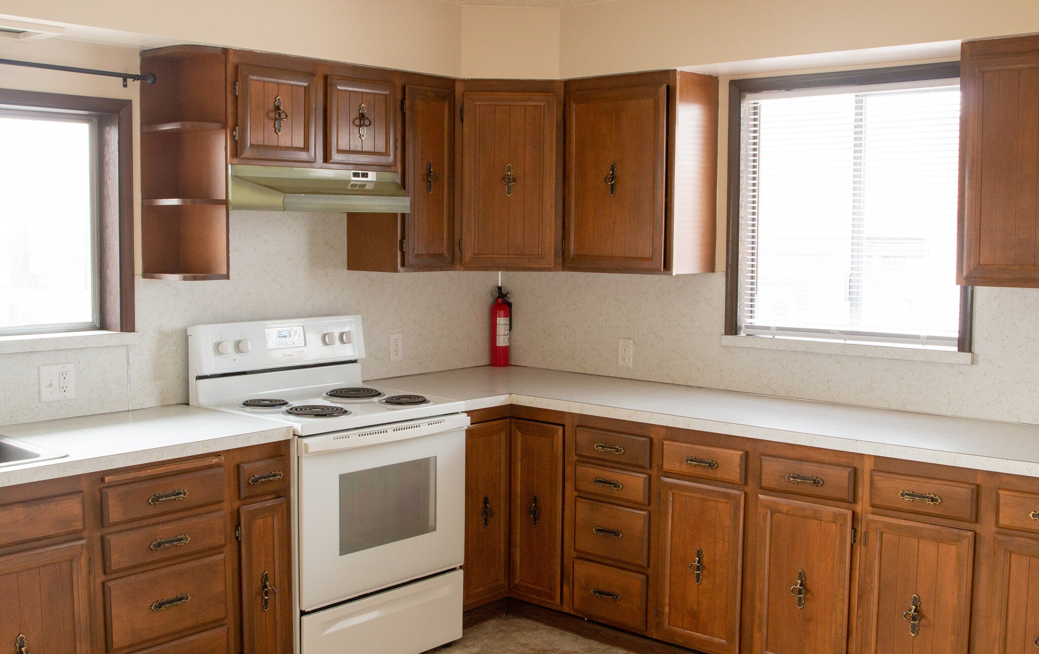 Kitchen - 124 E Orchard Ave