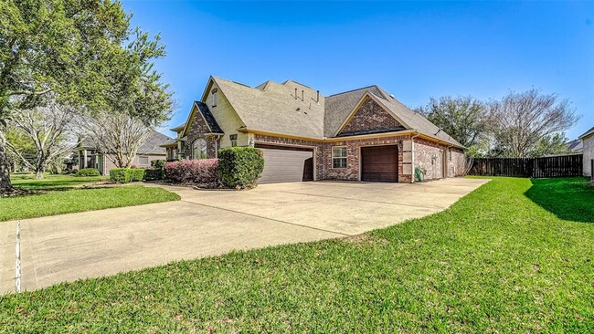 Building Photo - 4210 Wentworth Dr
