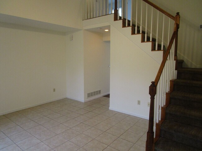 Building Photo - 4405-4407 Cheryl Ct.