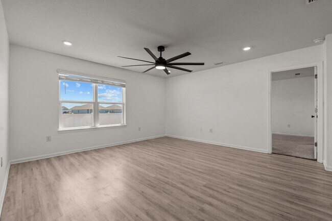 Building Photo - 6416 Slabinski Ln