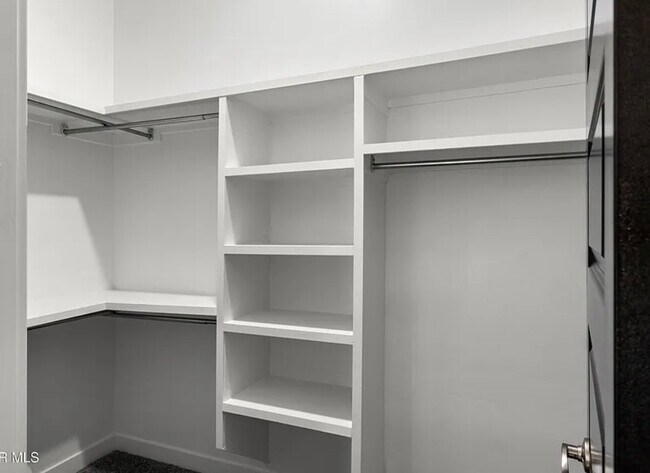 Building Photo - 13256 Coldham St