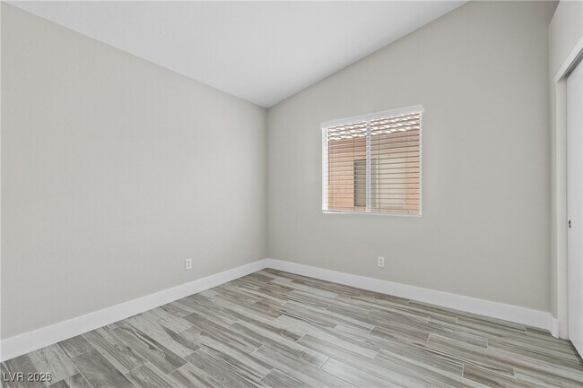 Building Photo - 2117 Marathon Keys Ave