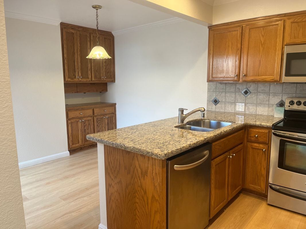 Building Photo - 5601 Baldwin Way