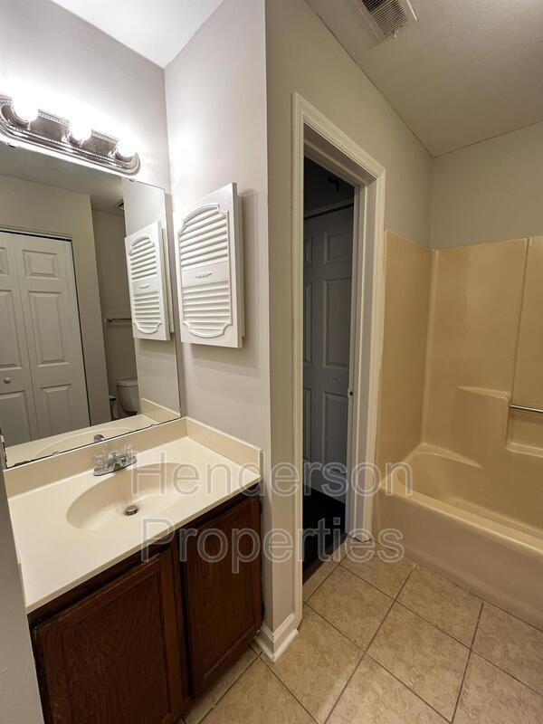 Building Photo - 8071 Cedar Glen Dr
