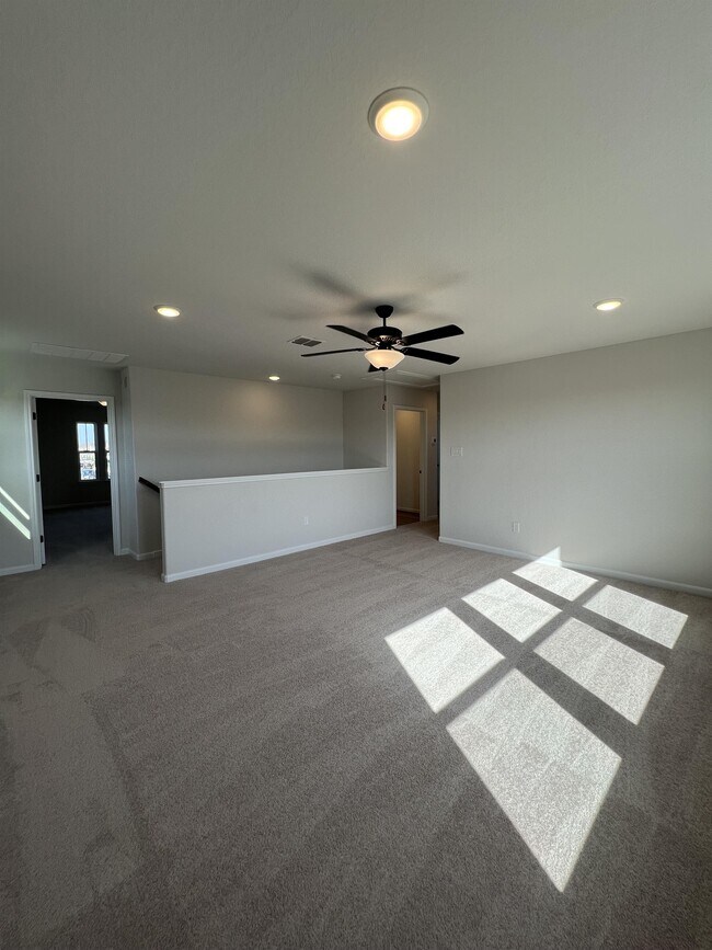 Building Photo - 16630 Daylight Ln