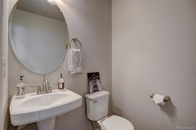 Half bath on main floor - 16061 Bolling Dr