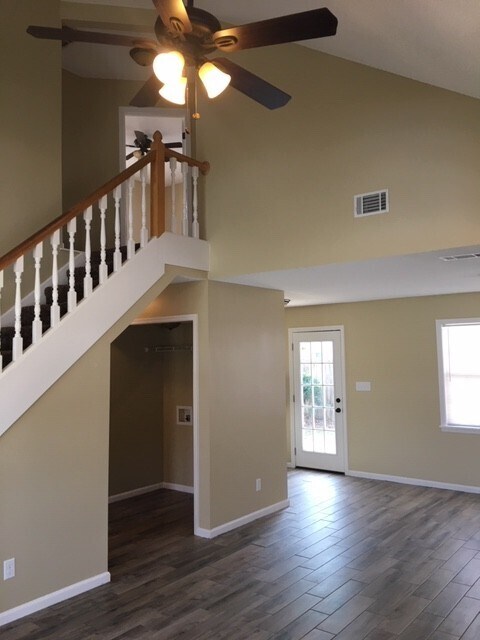 Building Photo - 3253 Wingfield Way