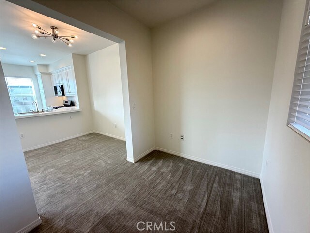 Building Photo - 6020 S Seabluff Dr