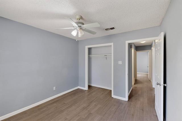 Building Photo - 2211 Sierra Dr