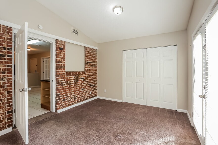 Building Photo - 10827 Kuralei Dr