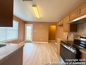 Building Photo - 6502 Ithaca Bend