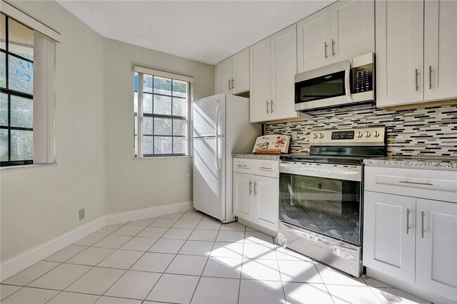 Building Photo - 6698 Montego Bay Blvd