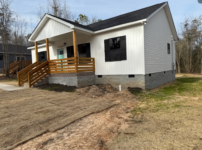 Building Photo - 6408 Bishop Ave