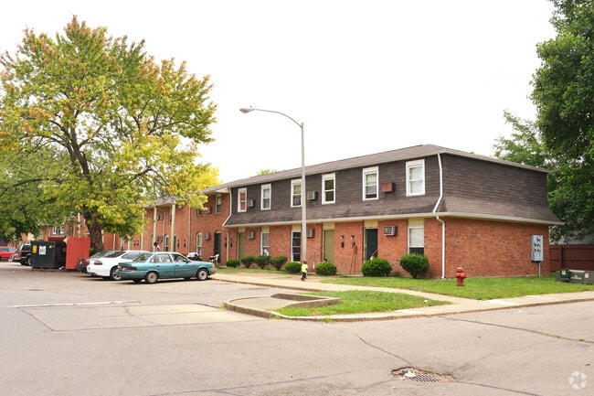 Primary Photo - Trailbridge Townhomes