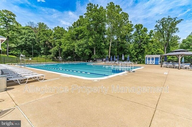 Building Photo - 6301 Edsall Rd