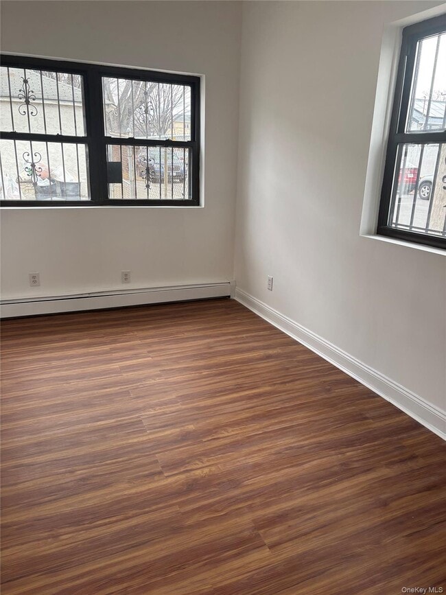 Building Photo - 77-19A Parsons Blvd