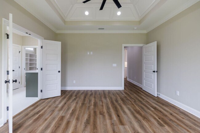 Building Photo - 3061 Houser Wy