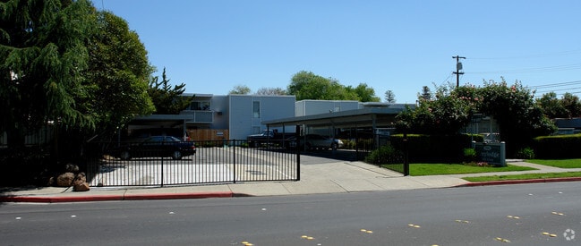 Primary Photo - Clayton Pines Apartments