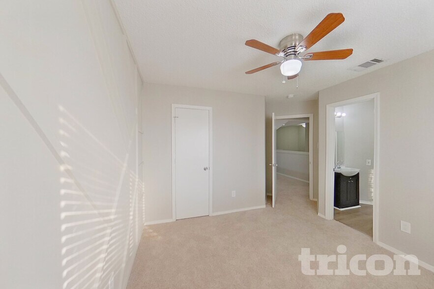 Building Photo - 2116 Stein Way