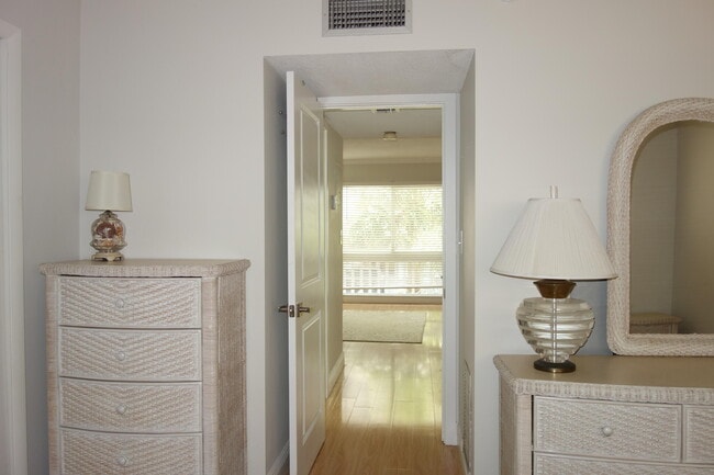 Building Photo - 2020 Terra Mar Dr