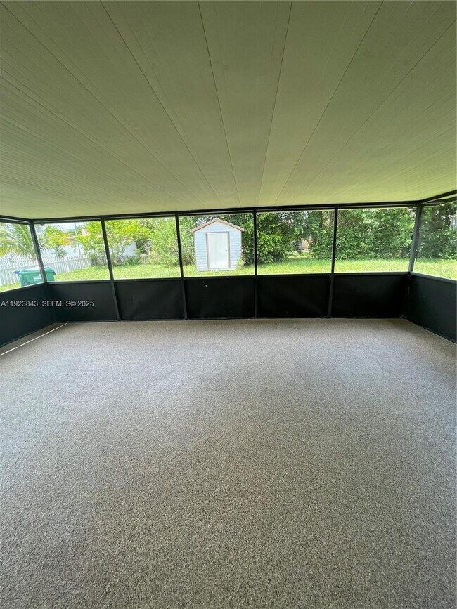 Building Photo - 145 NE 191st St