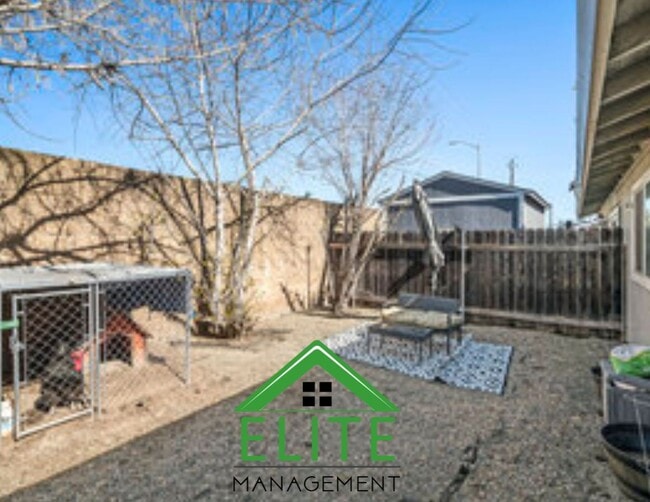 Building Photo - Charming 3-Bedroom Duplex in North Highlan...
