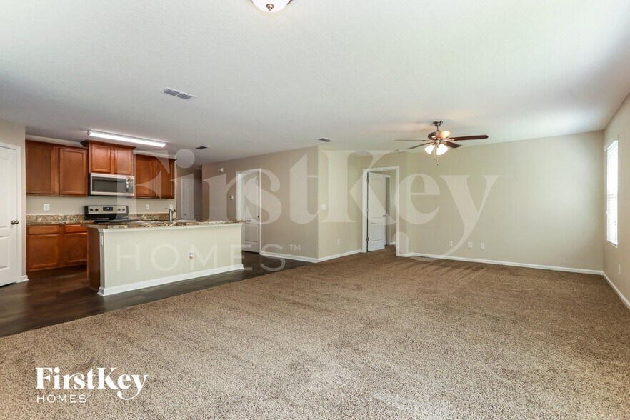 Building Photo - 3276 Canyon Falls Dr