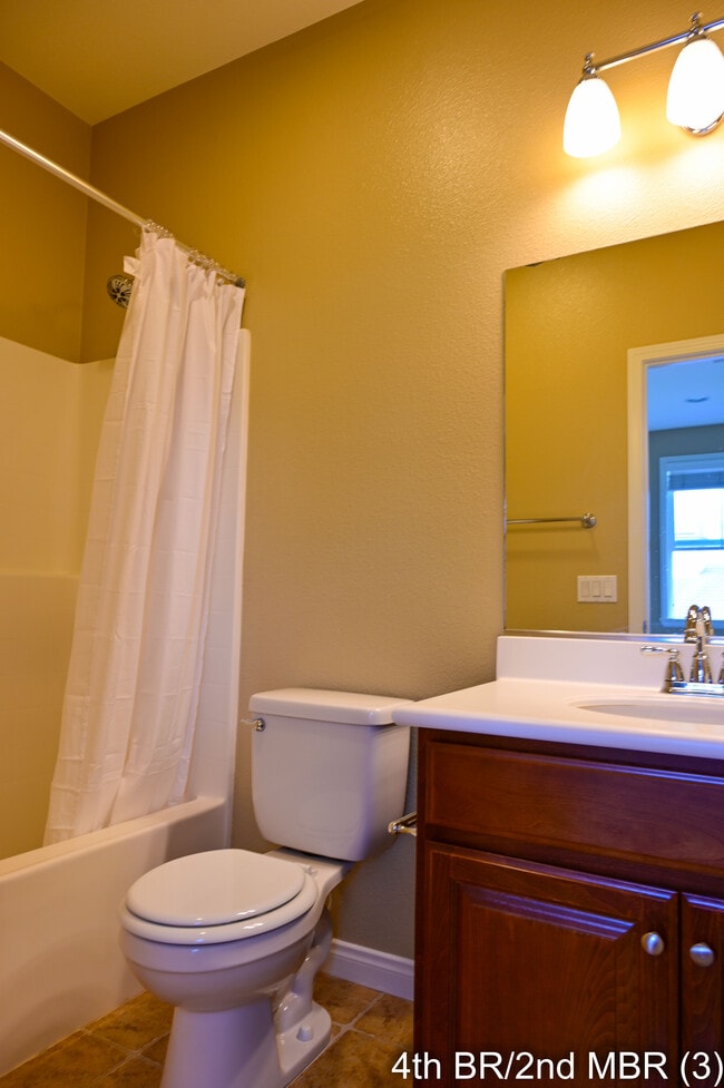 Building Photo - 1167 Vista Pointe Blvd