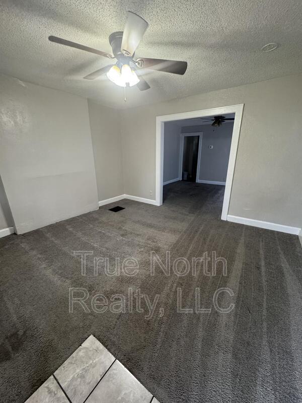 Building Photo - 1221 E Twentieth Avenue