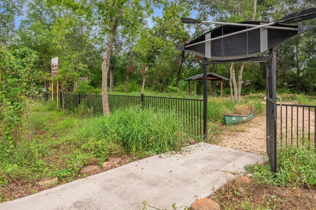 Building Photo - 6017 Cypress St