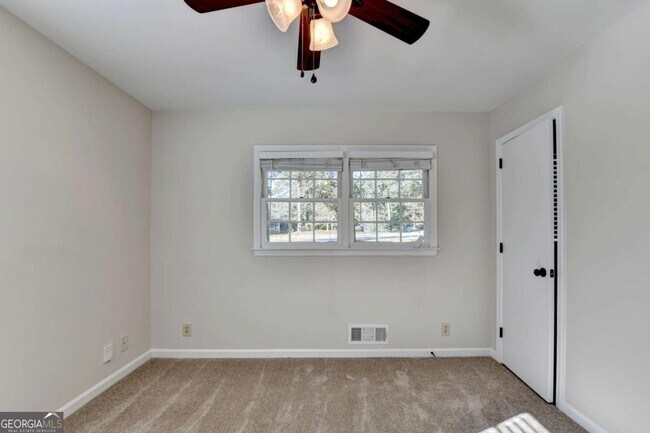 Building Photo - 478 Dorsey Cir SW