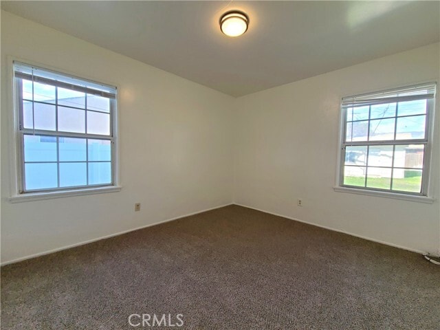 Building Photo - 686 Courtland Dr W