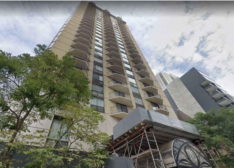 Building Photo - 70 W Huron St