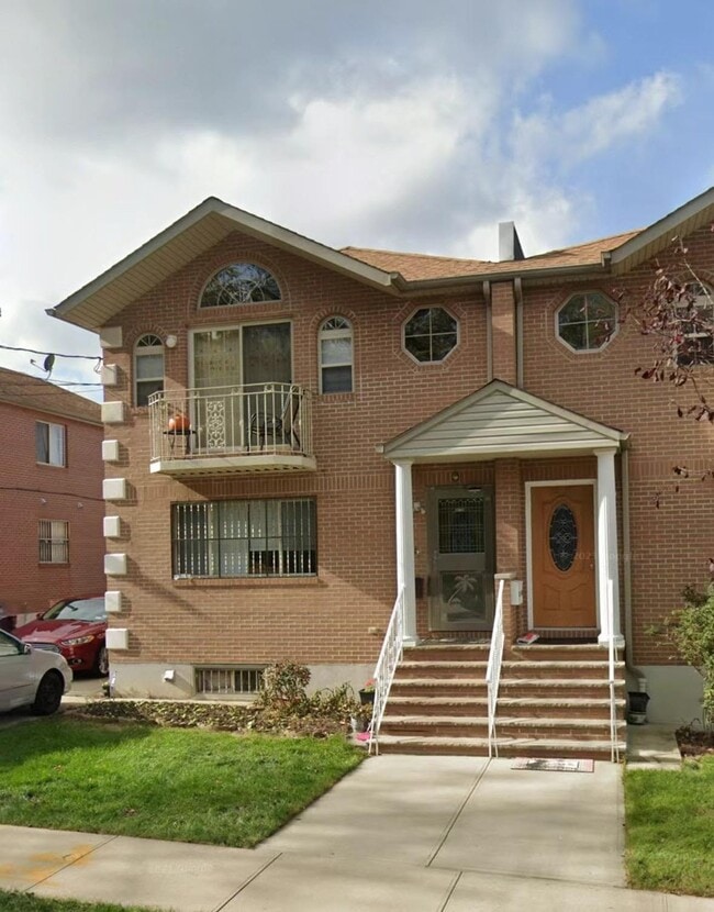 Primary Photo - 88-03-88-70 70th Dr