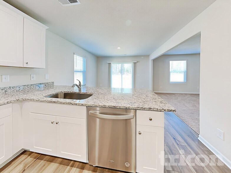 Building Photo - 165 Parkers Gate Dr