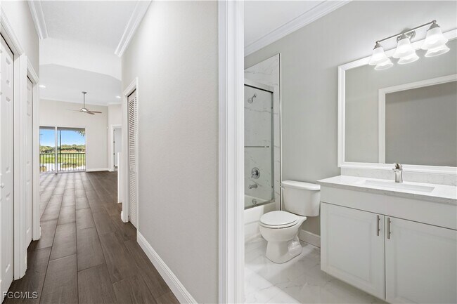 Building Photo - 10392 Autumn Breeze Dr