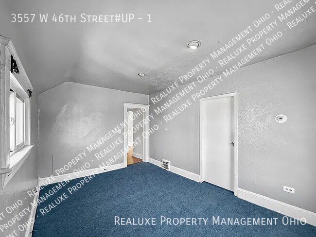 Building Photo - 3557 W 46th St