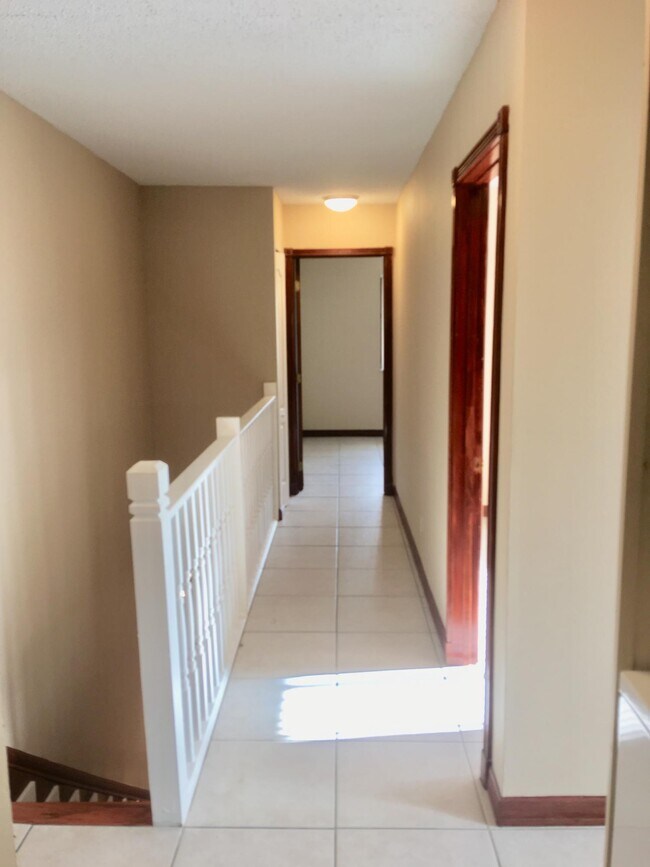 Building Photo - 139 Sparrow Dr
